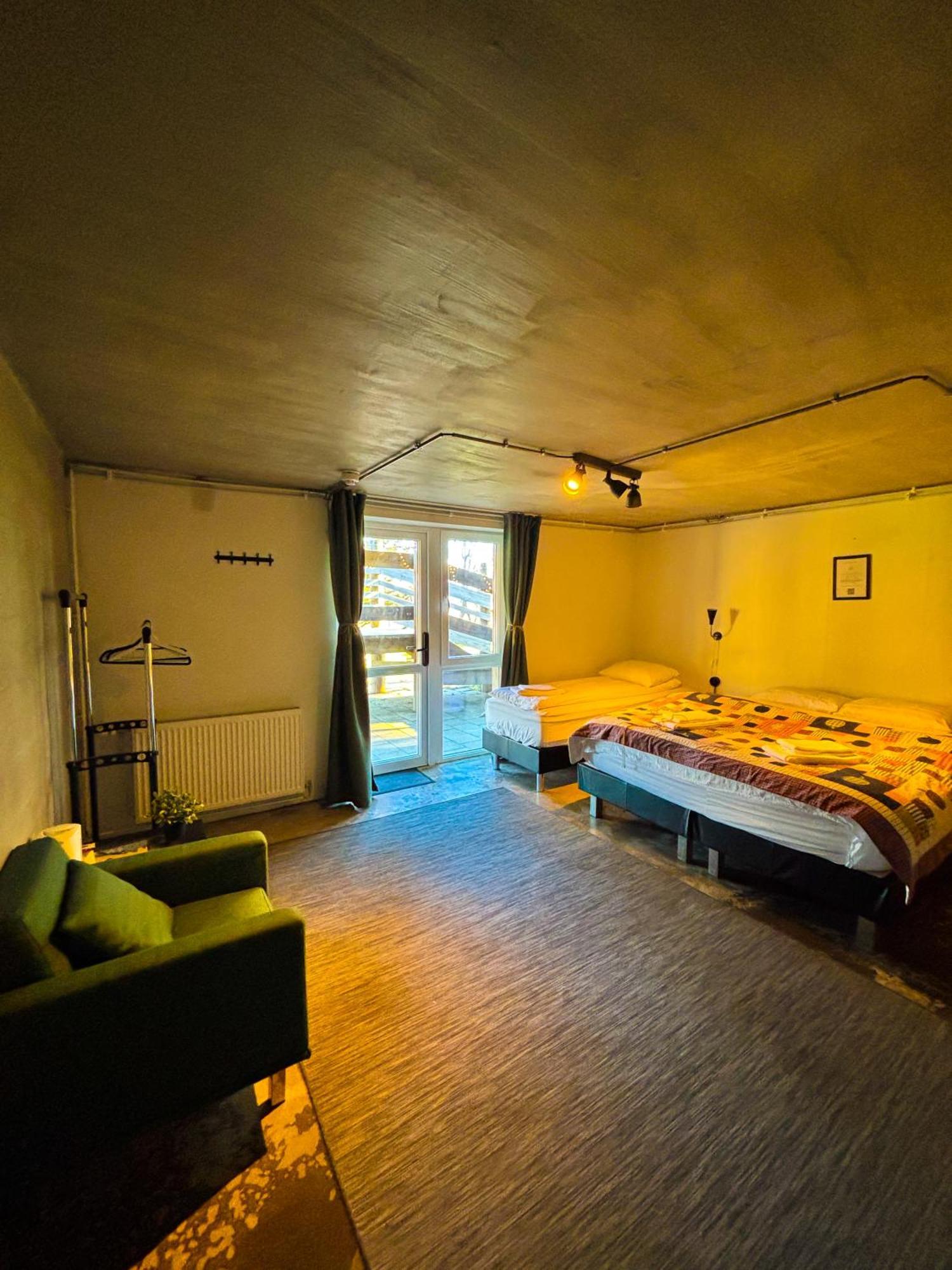 Bru Country Estate Hotel เซลฟอส ภายนอก รูปภาพ