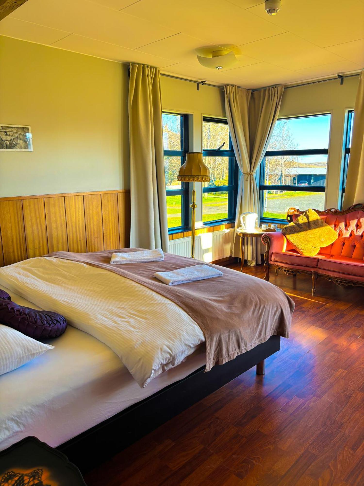 Bru Country Estate Hotel เซลฟอส ภายนอก รูปภาพ